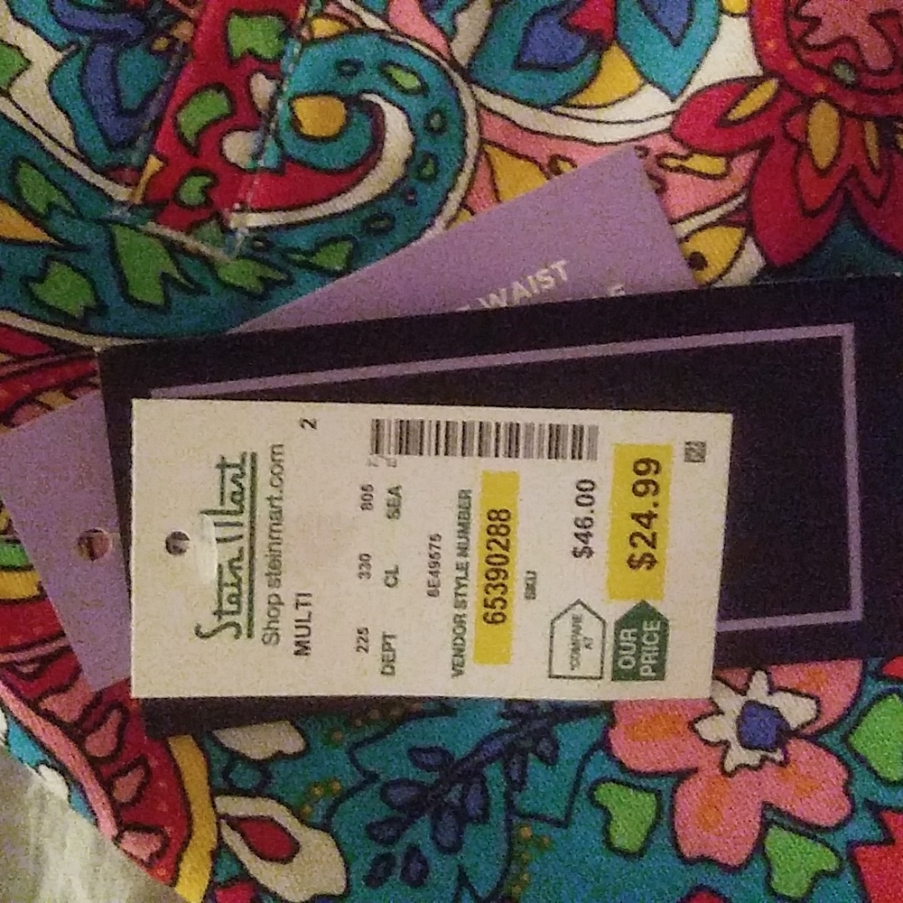 ATTYRE NEW YORK, MACKENZIE PAISLEY PRINT VIBRANT SHORTS, SIZE 2 - Picture 3 of 3